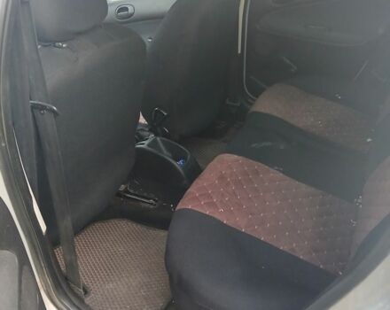 Серый Пежо 206, объемом двигателя 1.4 л и пробегом 186 тыс. км за 2500 $, фото 5 на Automoto.ua