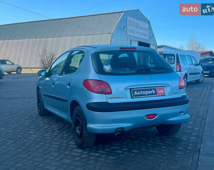 Сірий Пежо 206, об'ємом двигуна 1.2 л та пробігом 211 тис. км за 1300 $, фото 7 на Automoto.ua