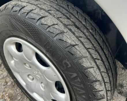 Серый Пежо 206, объемом двигателя 1.4 л и пробегом 230 тыс. км за 650 $, фото 6 на Automoto.ua