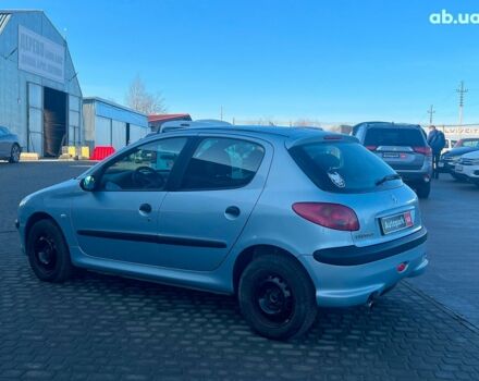 Сірий Пежо 206, об'ємом двигуна 1.2 л та пробігом 211 тис. км за 1300 $, фото 6 на Automoto.ua