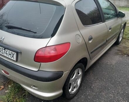 Сірий Пежо 206, об'ємом двигуна 1.4 л та пробігом 100 тис. км за 2500 $, фото 5 на Automoto.ua