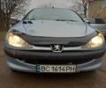 Серый Пежо 206, объемом двигателя 1.4 л и пробегом 169 тыс. км за 3750 $, фото 2 на Automoto.ua