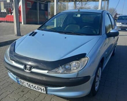 Серый Пежо 206, объемом двигателя 1.4 л и пробегом 170 тыс. км за 3000 $, фото 1 на Automoto.ua