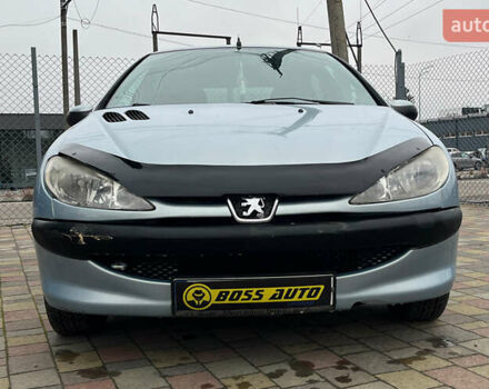 Сірий Пежо 206, об'ємом двигуна 1.36 л та пробігом 171 тис. км за 3999 $, фото 1 на Automoto.ua