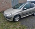Сірий Пежо 206, об'ємом двигуна 1.4 л та пробігом 100 тис. км за 2500 $, фото 1 на Automoto.ua