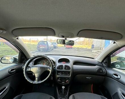 Серый Пежо 206, объемом двигателя 1.4 л и пробегом 165 тыс. км за 3750 $, фото 8 на Automoto.ua