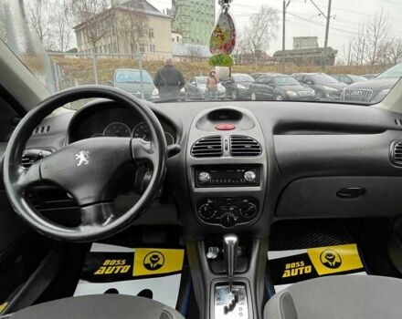 Серый Пежо 206, объемом двигателя 1.4 л и пробегом 171 тыс. км за 3999 $, фото 11 на Automoto.ua