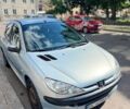 Серый Пежо 206, объемом двигателя 1.12 л и пробегом 259 тыс. км за 3300 $, фото 1 на Automoto.ua