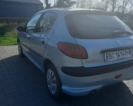 Серый Пежо 206, объемом двигателя 1.4 л и пробегом 170 тыс. км за 3000 $, фото 3 на Automoto.ua