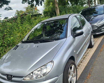 Серый Пежо 206, объемом двигателя 1.6 л и пробегом 90 тыс. км за 5500 $, фото 4 на Automoto.ua