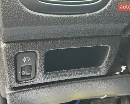 Сірий Пежо 206, об'ємом двигуна 1.36 л та пробігом 171 тис. км за 3999 $, фото 12 на Automoto.ua