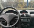 Сірий Пежо 206, об'ємом двигуна 1.4 л та пробігом 100 тис. км за 2500 $, фото 4 на Automoto.ua
