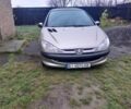 Сірий Пежо 206, об'ємом двигуна 1.4 л та пробігом 100 тис. км за 2500 $, фото 1 на Automoto.ua