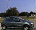 Серый Пежо 206, объемом двигателя 1.4 л и пробегом 167 тыс. км за 2750 $, фото 2 на Automoto.ua