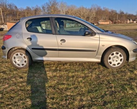 Сірий Пежо 206, об'ємом двигуна 1.4 л та пробігом 340 тис. км за 3800 $, фото 2 на Automoto.ua