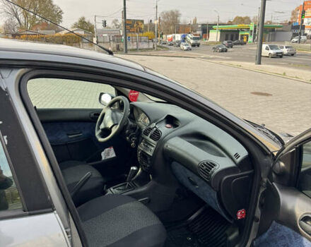 Серый Пежо 206, объемом двигателя 1.59 л и пробегом 90 тыс. км за 3399 $, фото 13 на Automoto.ua