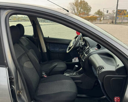 Серый Пежо 206, объемом двигателя 1.59 л и пробегом 90 тыс. км за 3399 $, фото 12 на Automoto.ua