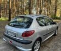 Сірий Пежо 206, об'ємом двигуна 1.36 л та пробігом 260 тис. км за 3700 $, фото 5 на Automoto.ua