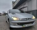 Серый Пежо 206, объемом двигателя 1.4 л и пробегом 165 тыс. км за 3500 $, фото 1 на Automoto.ua