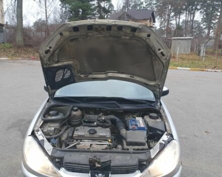 Серый Пежо 206, объемом двигателя 1.4 л и пробегом 260 тыс. км за 3000 $, фото 19 на Automoto.ua