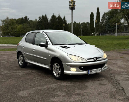 Пежо 206 2008 в Ровно на Automoto.ua Серый Пежо 206, объемом двигателя 1.4 л и пробегом 151 тыс. км за 3250 $, фото 5 на Automoto.ua