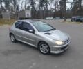 Серый Пежо 206, объемом двигателя 1.4 л и пробегом 260 тыс. км за 3000 $, фото 5 на Automoto.ua