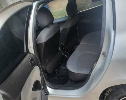 Сірий Пежо 206, об'ємом двигуна 1.4 л та пробігом 230 тис. км за 3500 $, фото 4 на Automoto.ua
