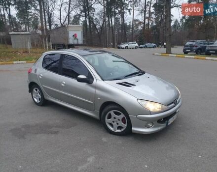 Сірий Пежо 206, об'ємом двигуна 1.36 л та пробігом 260 тис. км за 3000 $, фото 1 на Automoto.ua