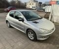 Сірий Пежо 206, об'ємом двигуна 1.4 л та пробігом 173 тис. км за 2600 $, фото 1 на Automoto.ua