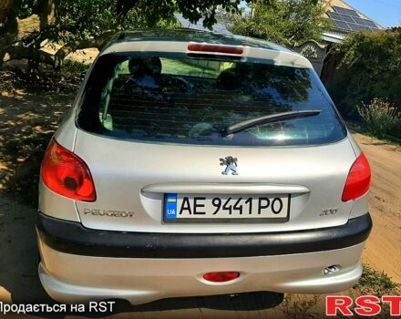 Серый Пежо 206, объемом двигателя 1.4 л и пробегом 0 тыс. км за 3300 $, фото 2 на Automoto.ua