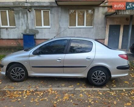 Сірий Пежо 206, об'ємом двигуна 1.4 л та пробігом 230 тис. км за 3500 $, фото 6 на Automoto.ua