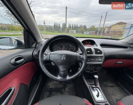 Пежо 206 2008 в Ровно на Automoto.ua Серый Пежо 206, объемом двигателя 1.4 л и пробегом 151 тыс. км за 3250 $, фото 11 на Automoto.ua