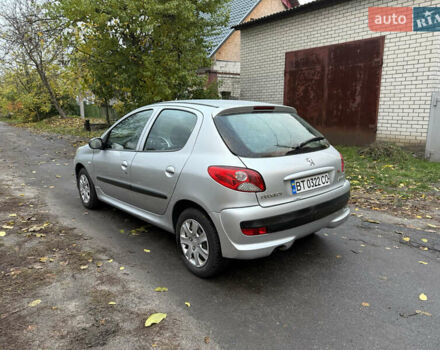 Пежо 206 2009 в Кременчуге на Automoto.ua Серый Пежо 206, объемом двигателя 1.12 л и пробегом 188 тыс. км за 3500 $, фото 6 на Automoto.ua