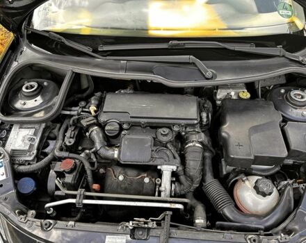 Сірий Пежо 206, об'ємом двигуна 1.4 л та пробігом 260 тис. км за 4000 $, фото 8 на Automoto.ua