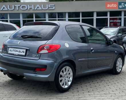 Серый Пежо 206, объемом двигателя 1.4 л и пробегом 188 тыс. км за 4500 $, фото 5 на Automoto.ua