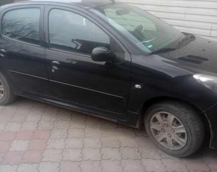 Серый Пежо 206, объемом двигателя 1.1 л и пробегом 124 тыс. км за 4300 $, фото 2 на Automoto.ua