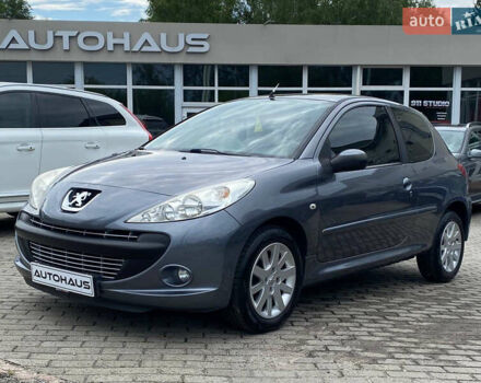 Серый Пежо 206, объемом двигателя 1.4 л и пробегом 188 тыс. км за 4500 $, фото 2 на Automoto.ua