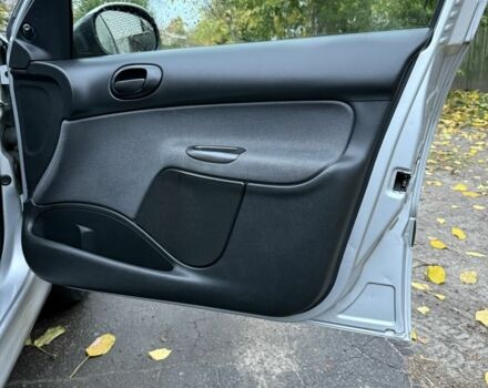 Пежо 206 2009 в Кременчуге на Automoto.ua Серый Пежо 206, объемом двигателя 1.1 л и пробегом 188 тыс. км за 3500 $, фото 22 на Automoto.ua