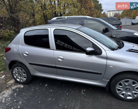 Серый Пежо 206, объемом двигателя 1.36 л и пробегом 278 тыс. км за 3250 $, фото 24 на Automoto.ua