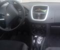 Сірий Пежо 206, об'ємом двигуна 1.12 л та пробігом 124 тис. км за 4000 $, фото 9 на Automoto.ua