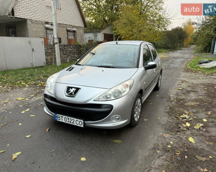Пежо 206 2009 в Кременчуге на Automoto.ua Серый Пежо 206, объемом двигателя 1.12 л и пробегом 188 тыс. км за 3500 $, фото 2 на Automoto.ua