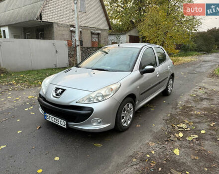 Пежо 206 2009 в Кременчуге на Automoto.ua Серый Пежо 206, объемом двигателя 1.12 л и пробегом 188 тыс. км за 3500 $, фото 3 на Automoto.ua