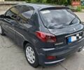 Сірий Пежо 206, об'ємом двигуна 1.1 л та пробігом 150 тис. км за 3400 $, фото 1 на Automoto.ua