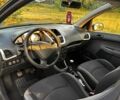 Сірий Пежо 206, об'ємом двигуна 1.4 л та пробігом 260 тис. км за 4000 $, фото 9 на Automoto.ua