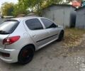 Сірий Пежо 206, об'ємом двигуна 1.4 л та пробігом 197 тис. км за 4699 $, фото 15 на Automoto.ua