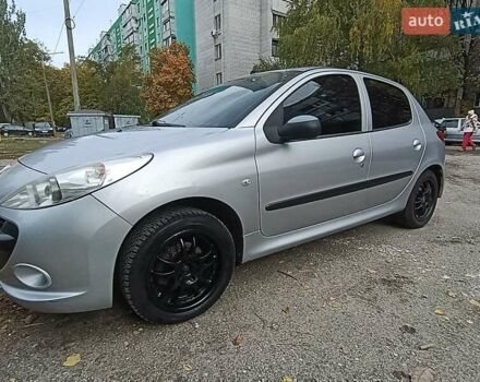 Сірий Пежо 206, об'ємом двигуна 1.4 л та пробігом 197 тис. км за 4699 $, фото 13 на Automoto.ua