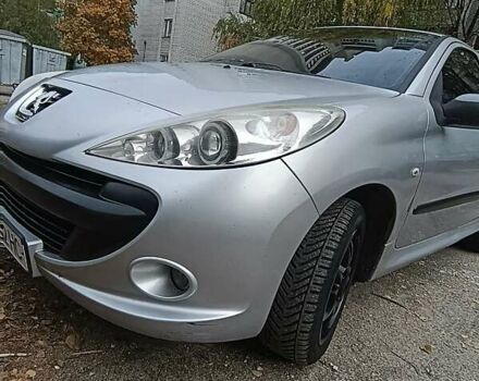 Сірий Пежо 206, об'ємом двигуна 1.4 л та пробігом 197 тис. км за 4699 $, фото 3 на Automoto.ua