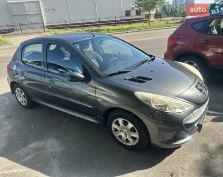 Серый Пежо 206, объемом двигателя 1.36 л и пробегом 204 тыс. км за 3500 $, фото 1 на Automoto.ua