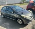 Серый Пежо 206, объемом двигателя 1.36 л и пробегом 204 тыс. км за 3500 $, фото 1 на Automoto.ua