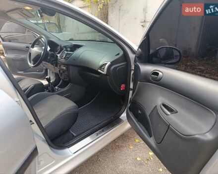 Сірий Пежо 206, об'ємом двигуна 1.4 л та пробігом 197 тис. км за 4699 $, фото 18 на Automoto.ua